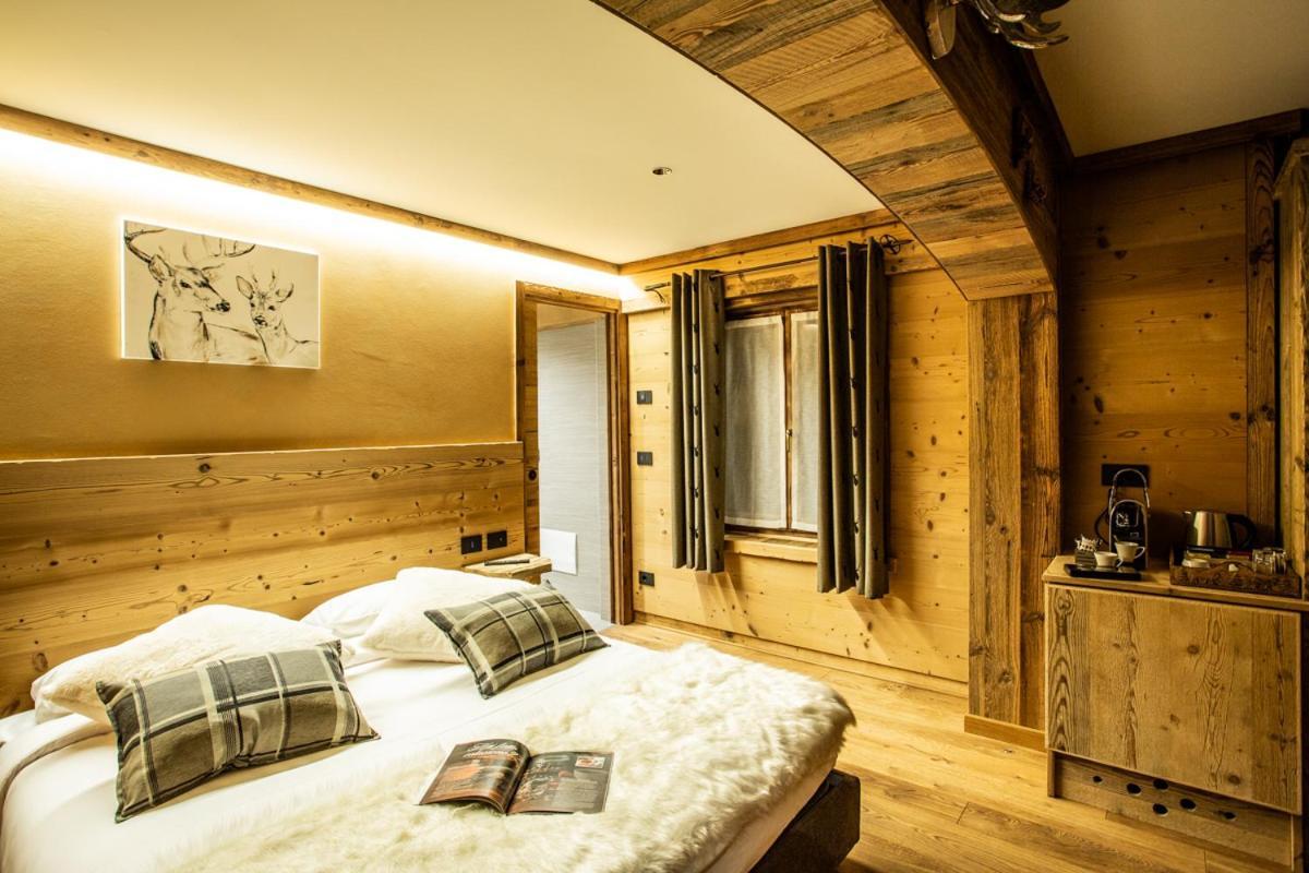 Alpine Rooms Guesthouse بيريوِل تْشيرفينيا المظهر الخارجي الصورة